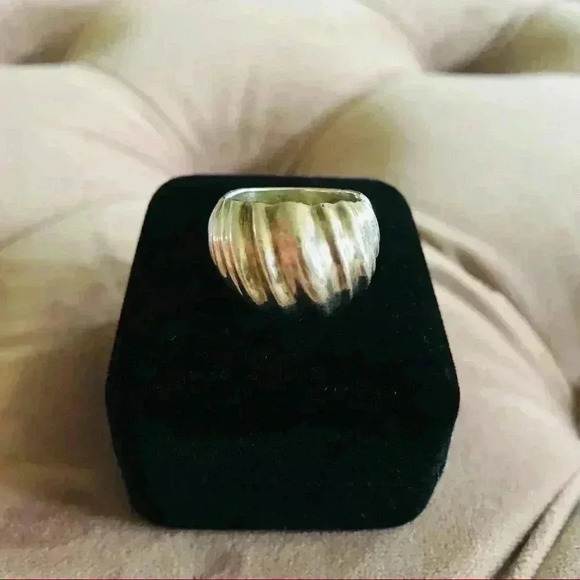 Vintage Silver 925 Chunky Dome Ring Sz 7.5 - Picture 1 of 7
